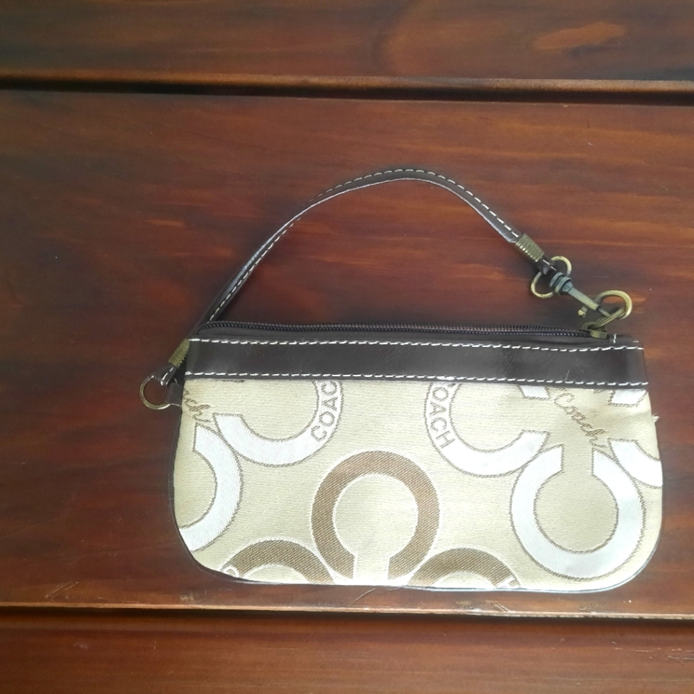 Authentic purse - Picture 2 of 2